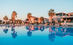 Almyros Beach Resort & Spa